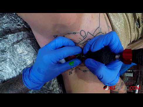 ❤️ An hottie thar a bheith tattooed Sully Savage fuair tattoo ar a clitoris Físeán fuck ag ga.com-pornzog.ru ☑